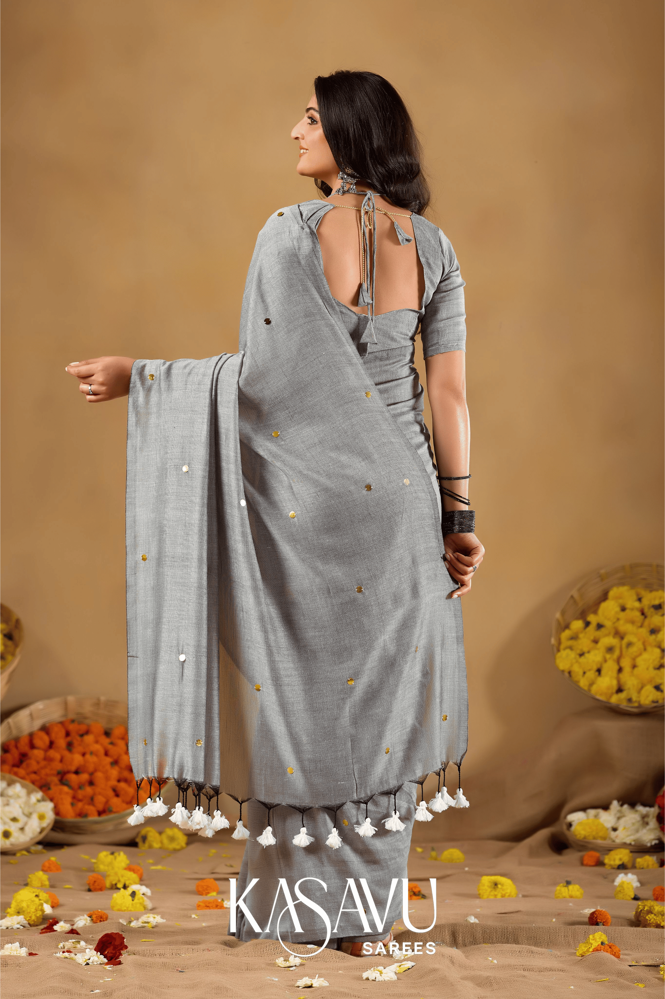 Kasavu Gray Gini Cotton Saree