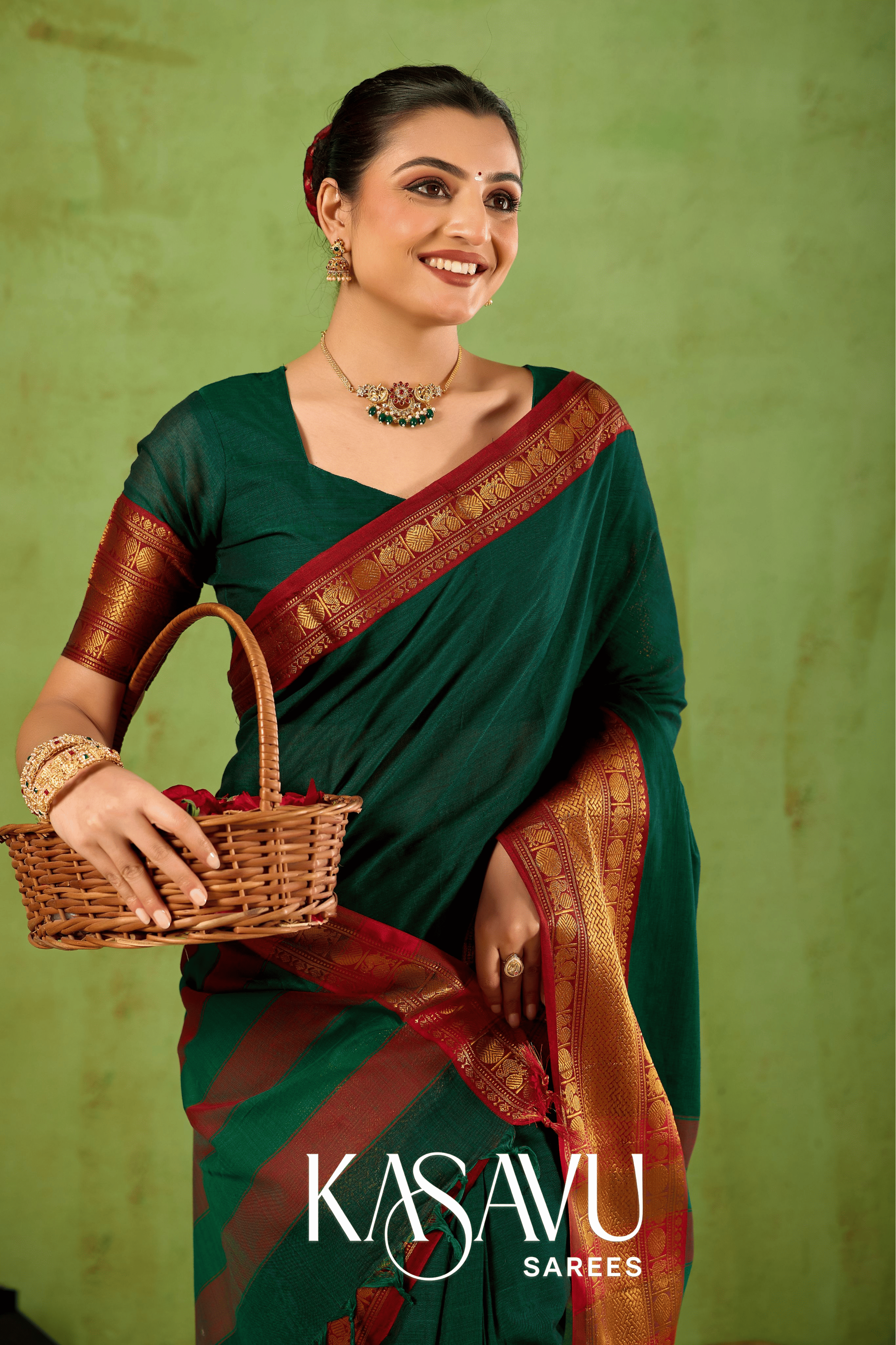 Kasavu Green Narayanpet Cotton Saree Secondary image