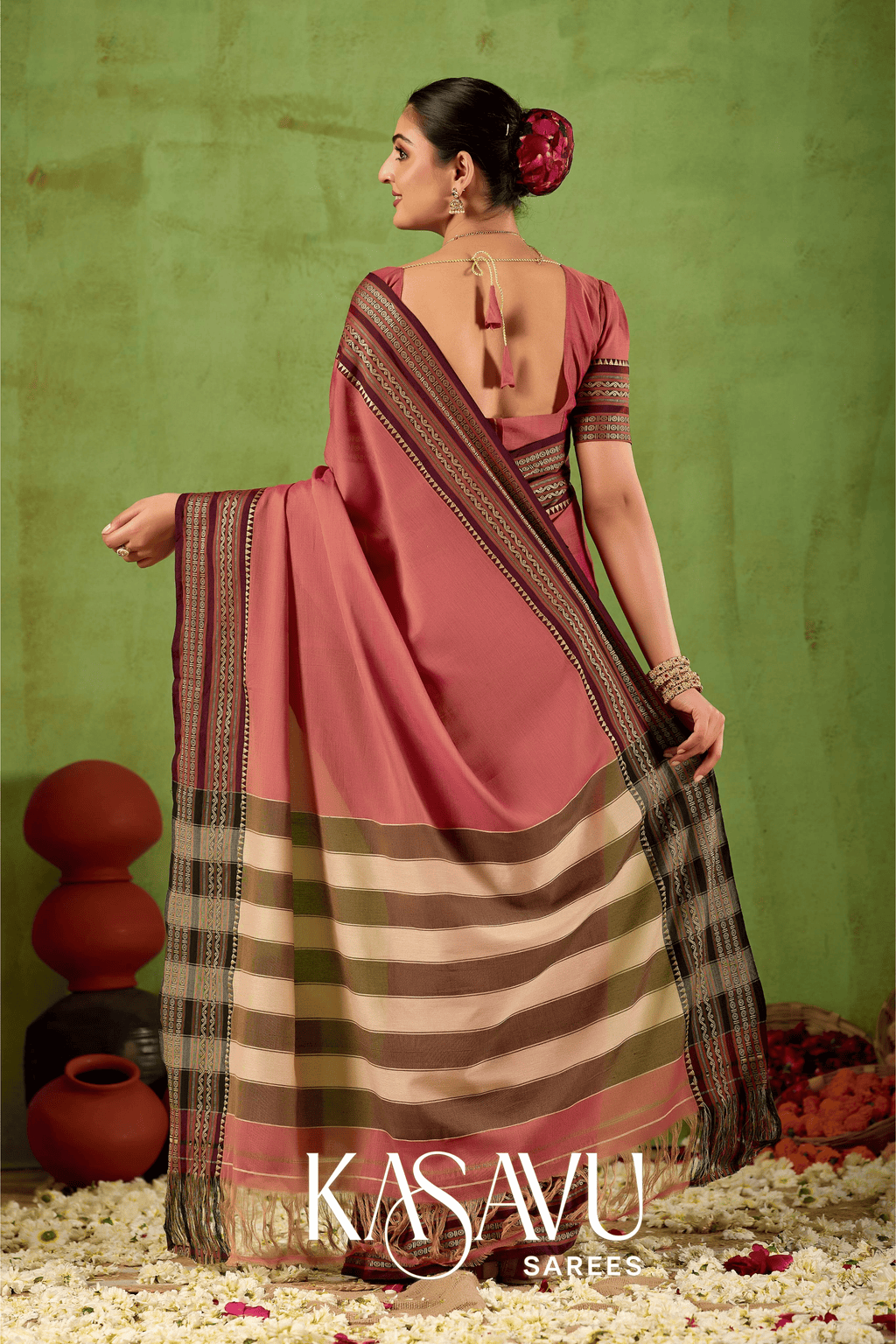 Kasavu Dusty Pink Narayanpet Cotton Saree