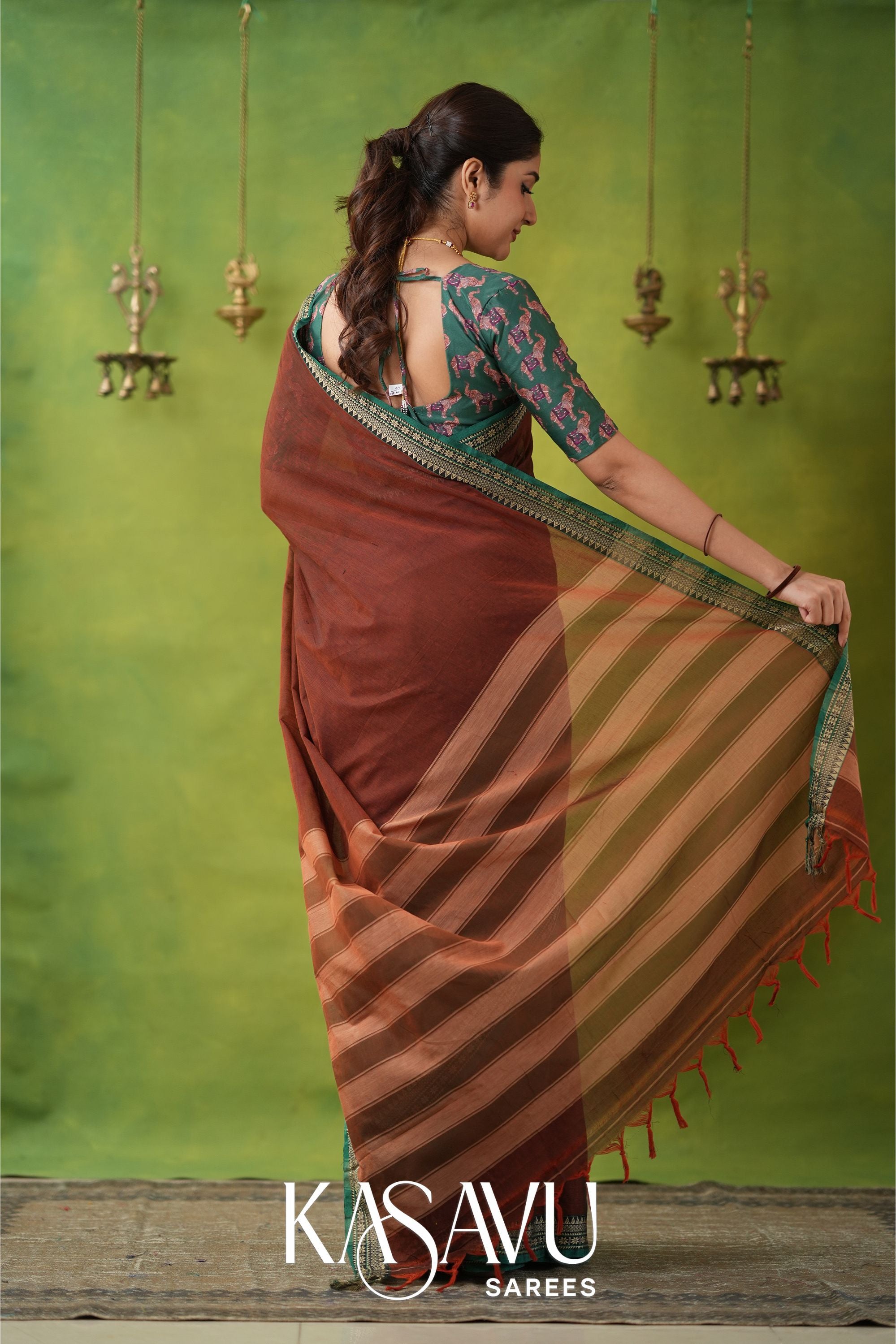 Kasavu Brown Narayanpet Cotton Saree