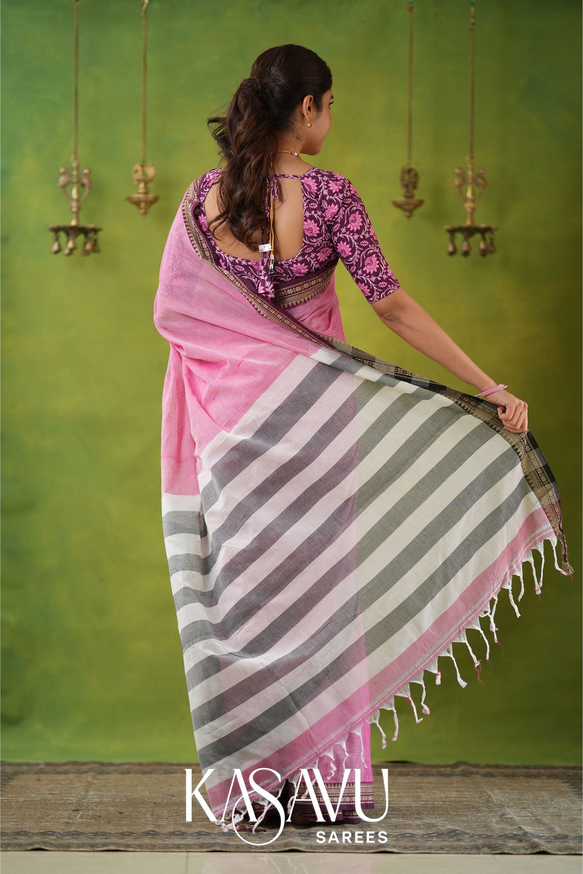 Kasavu Pink Narayanpet Cotton Saree