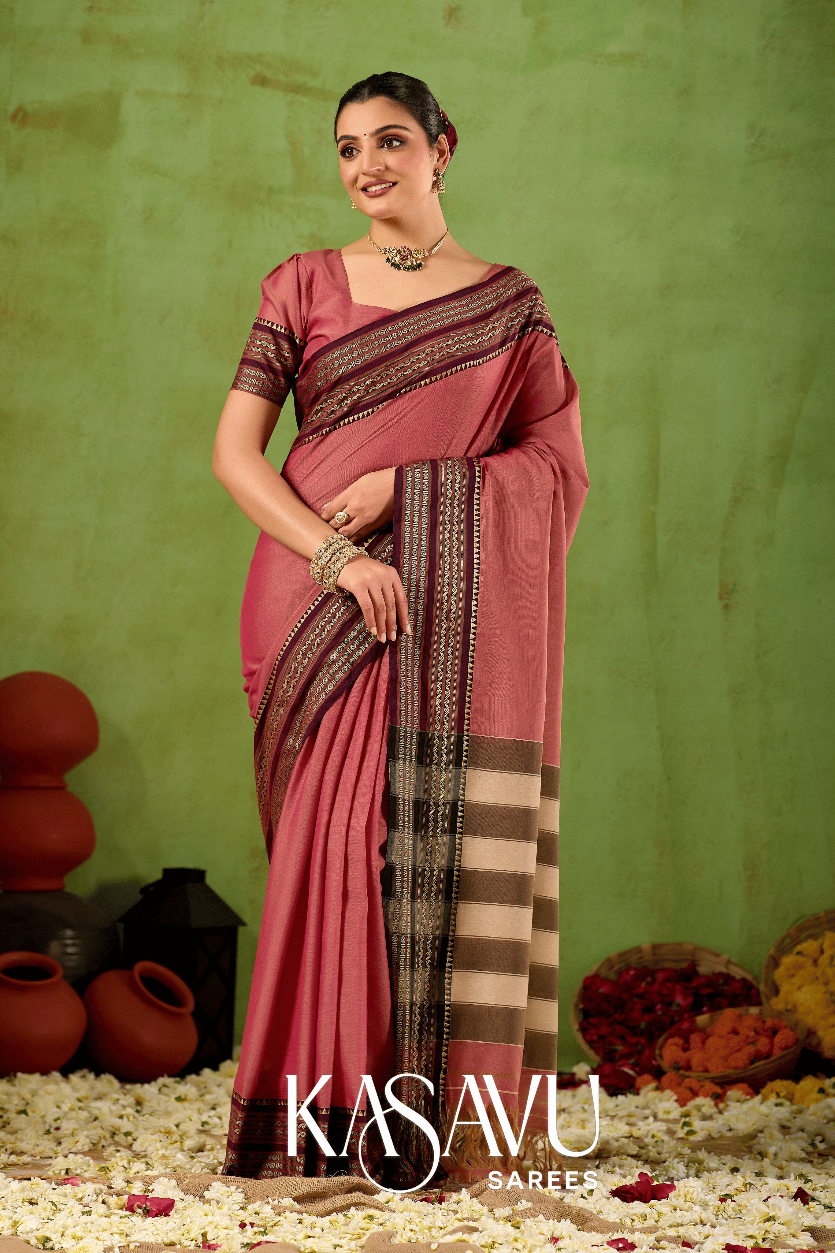 Kasavu Dusty Pink Narayanpet Cotton Saree