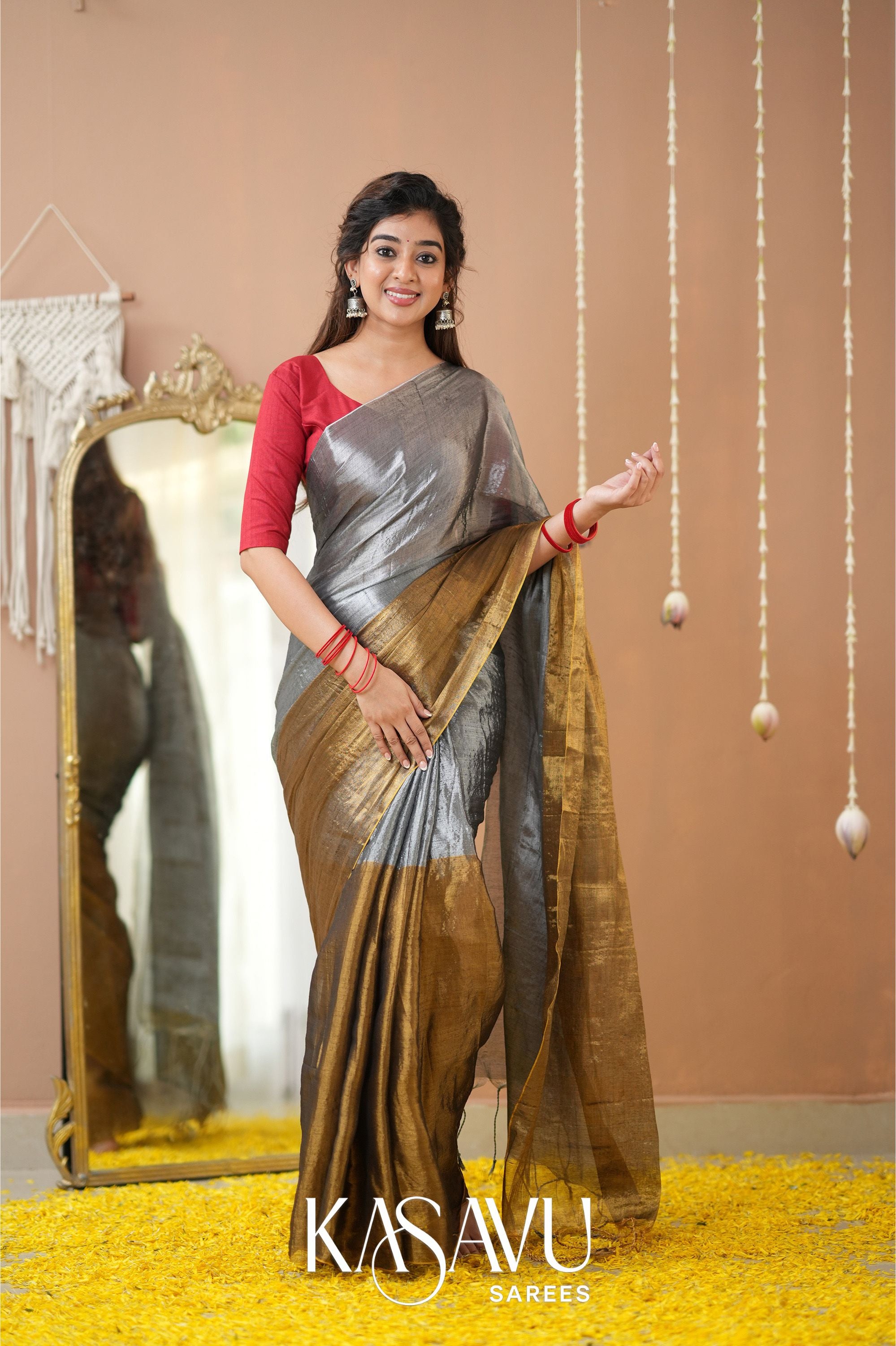 Kasavu Gold-Silver Tissue Cotten Saree