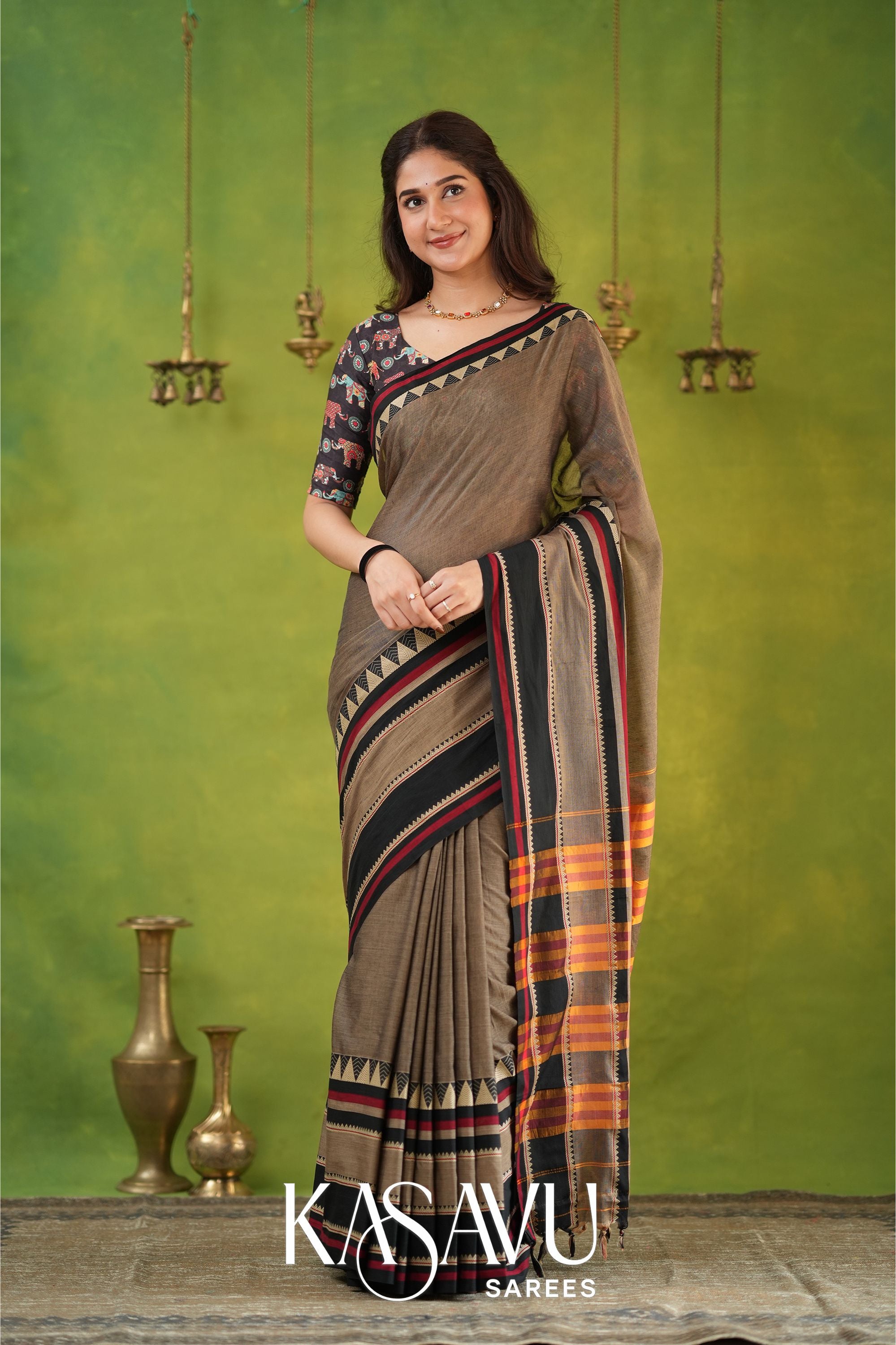 Kasavu Gray Narayanpet Cotton Saree