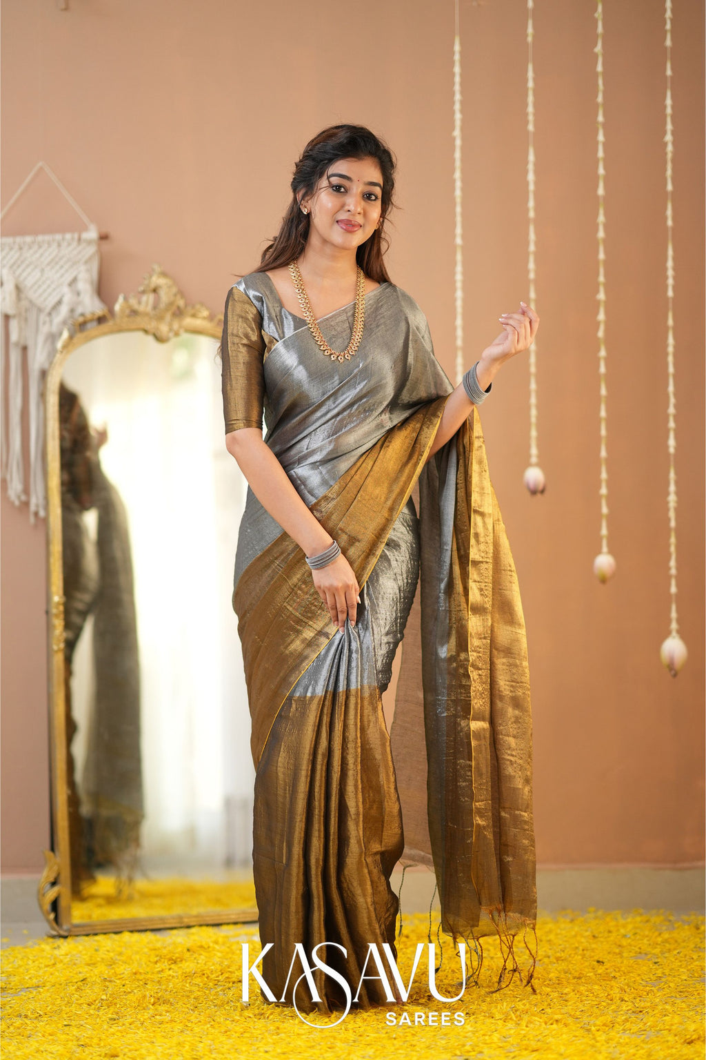 Kasavu Gold-Silver Tissue Cotten Saree