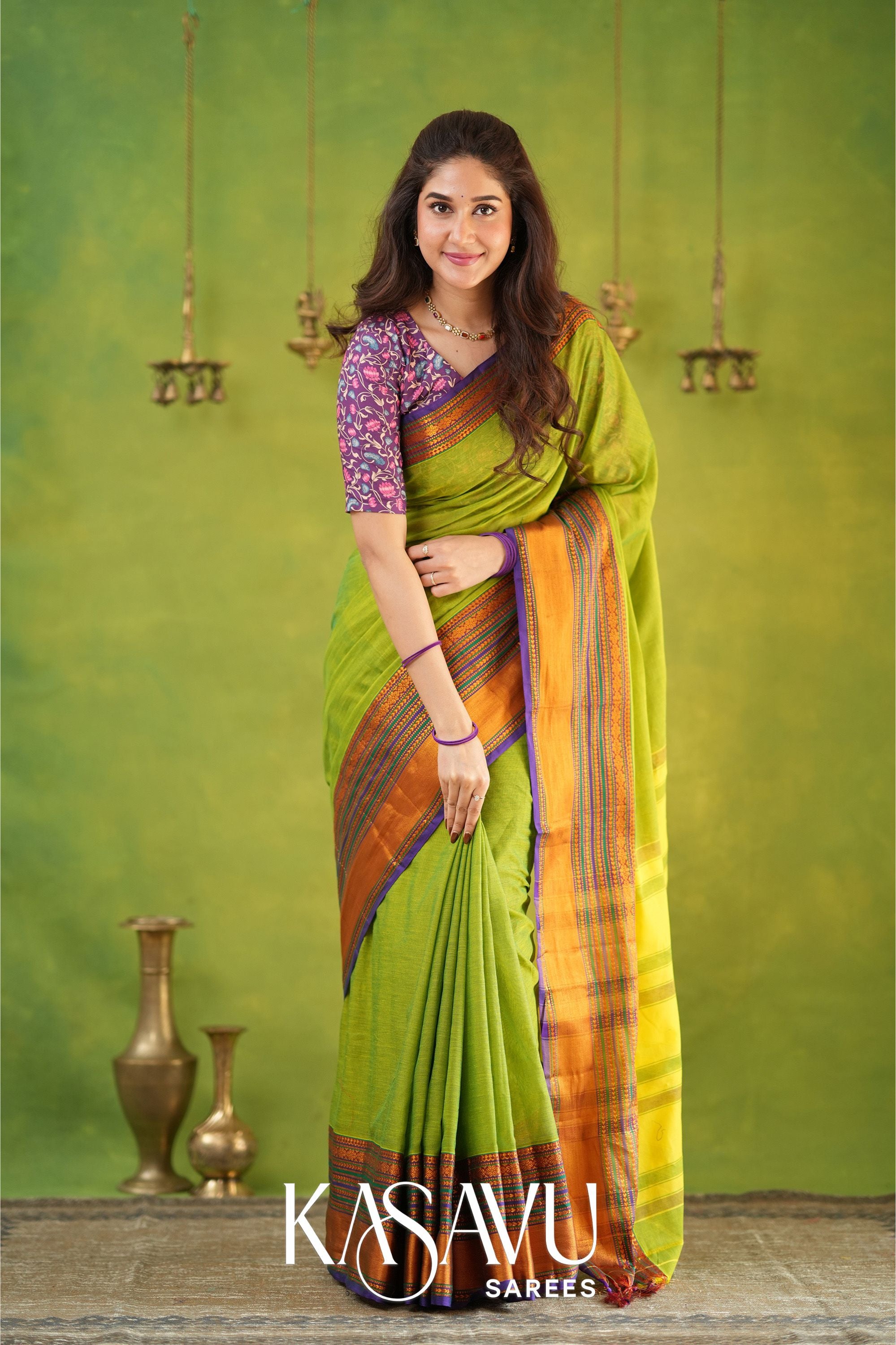Kasavu Parrot Narayanpet Cotton Saree Main image