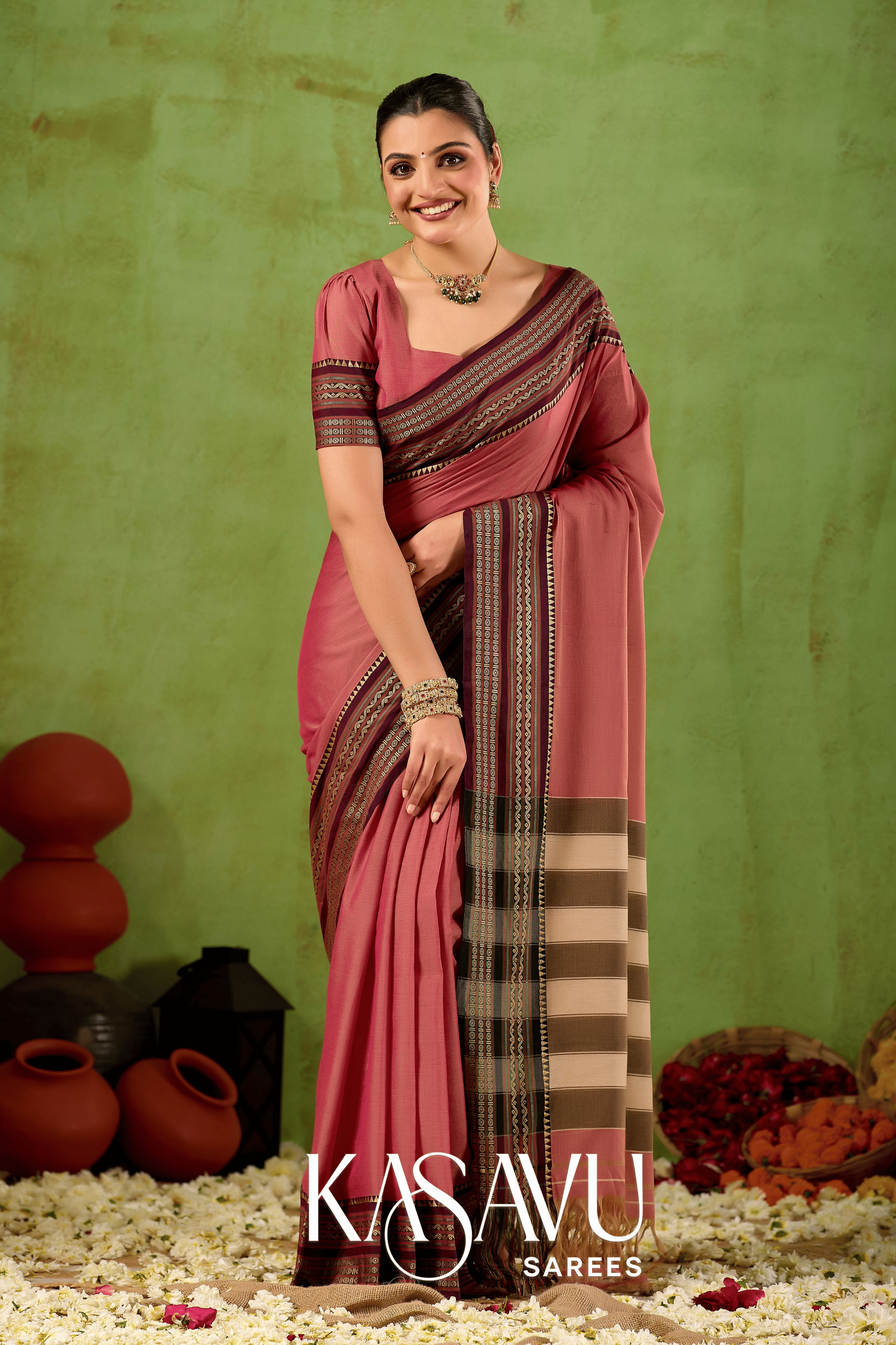 Kasavu Dusty Pink Narayanpet Cotton Saree